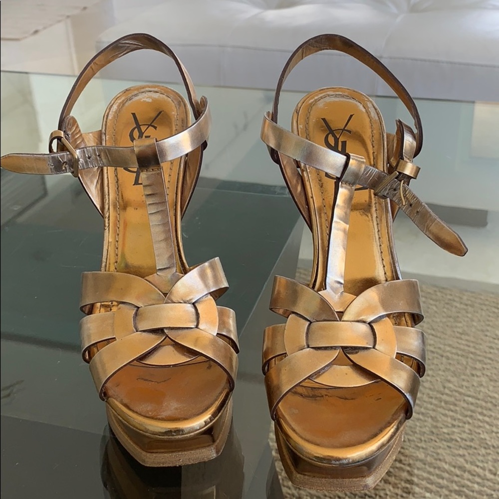 Yves Saint Laurent tribute Saint Laurent